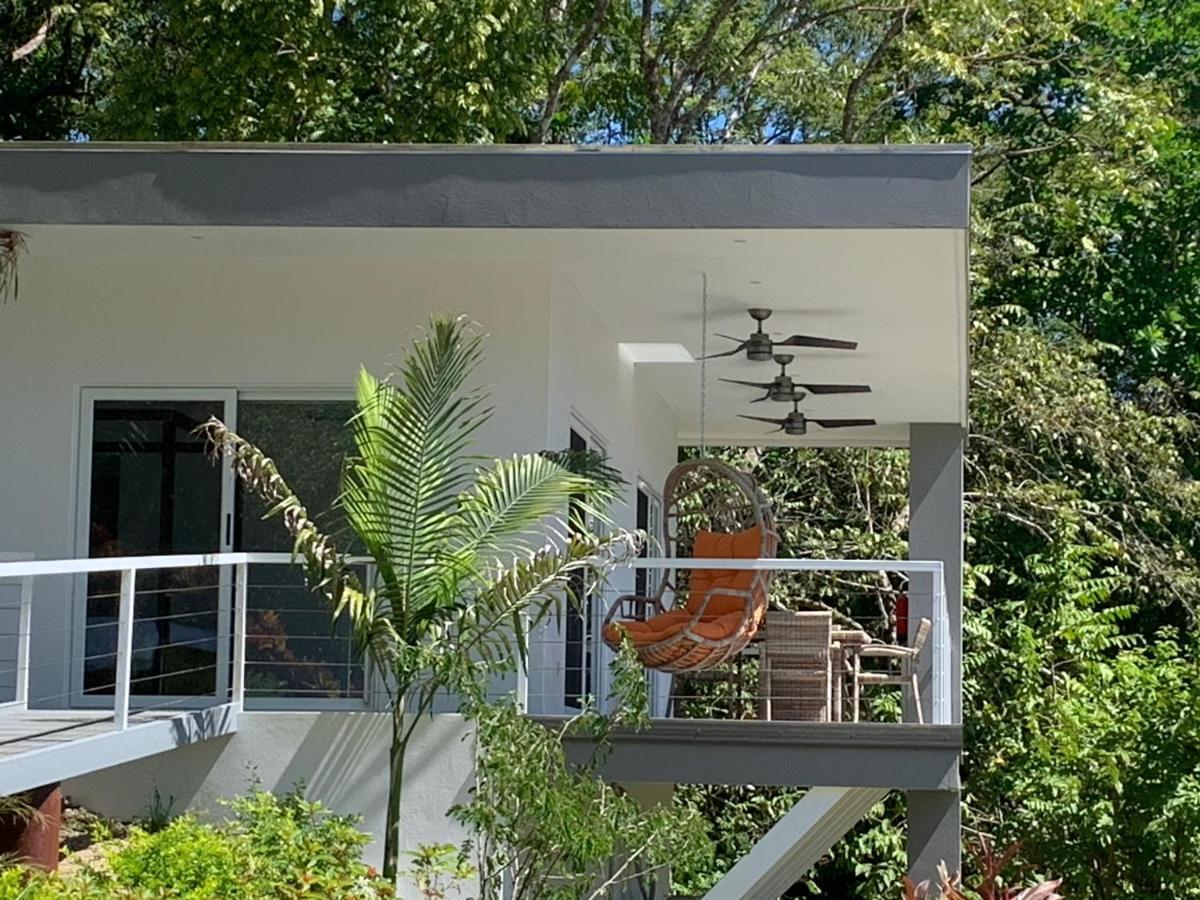 Aves Hotel Montezuma Exterior photo